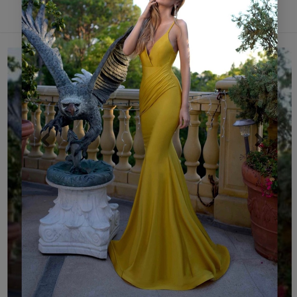 Jessica Angel, color Olive 029, size 2, wore onces.